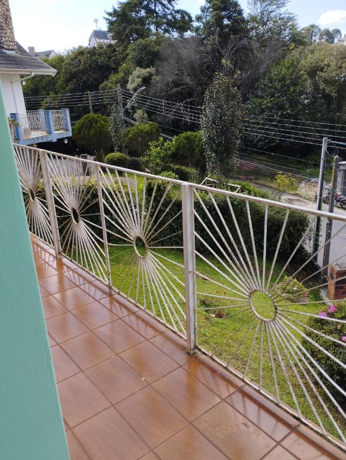 Casa aconchegante na Serra Campos do Jordão Esterno foto